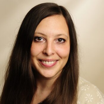 Dipl.-Psych. Esther Köhler - Psychologische Psychotherapeutin in Berlin Quadratisch Dipl.-Psych. Esther Köhler - Psychologische Psychotherapeutin in Berlin Quadratisch